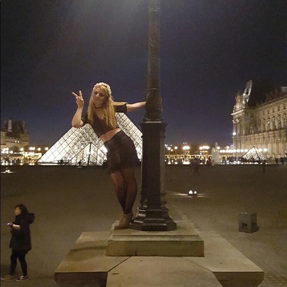 Hi i am julie! - Picture 2 of 7